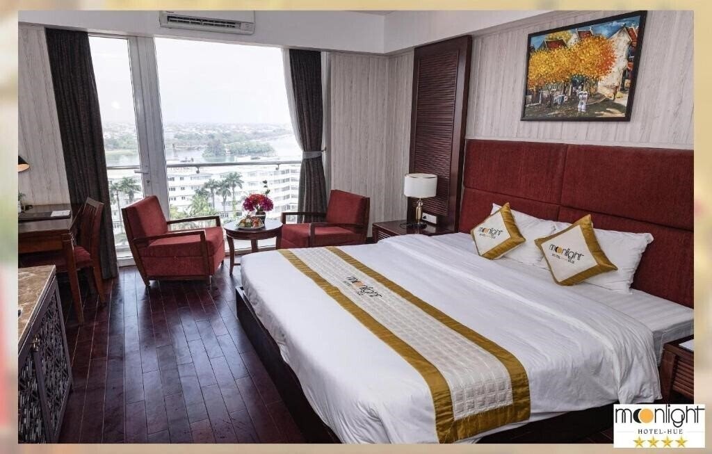 Отель Moonlight 3*