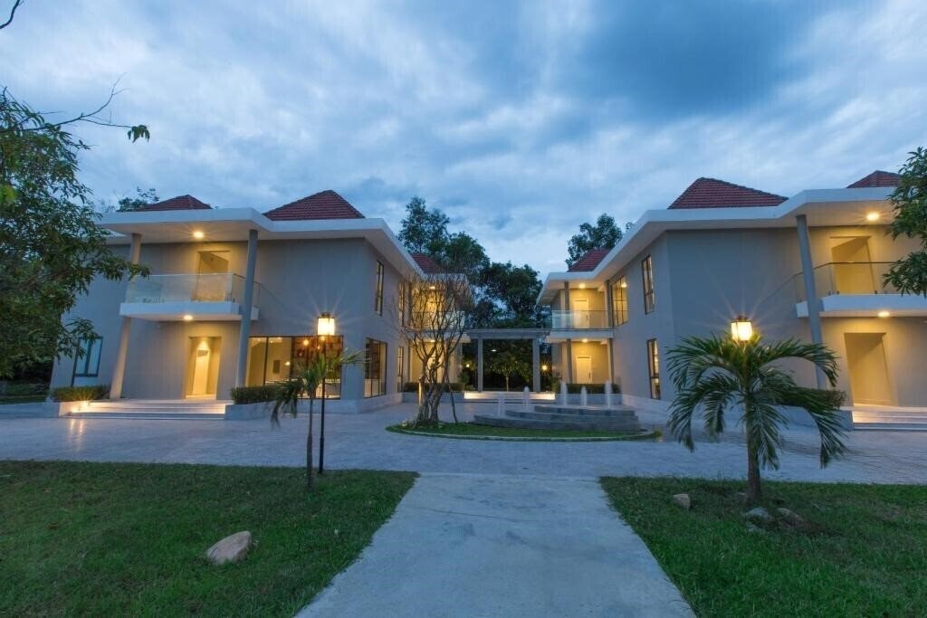 Hotel Alba Thanh Tan Hot Spring (ex. Alba Hot Springs Resort) 3*