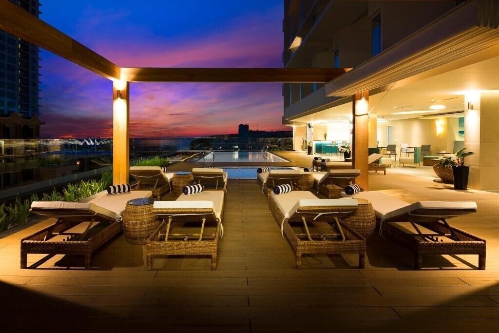 Отель Liberty Central Nha Trang Hotel 4*