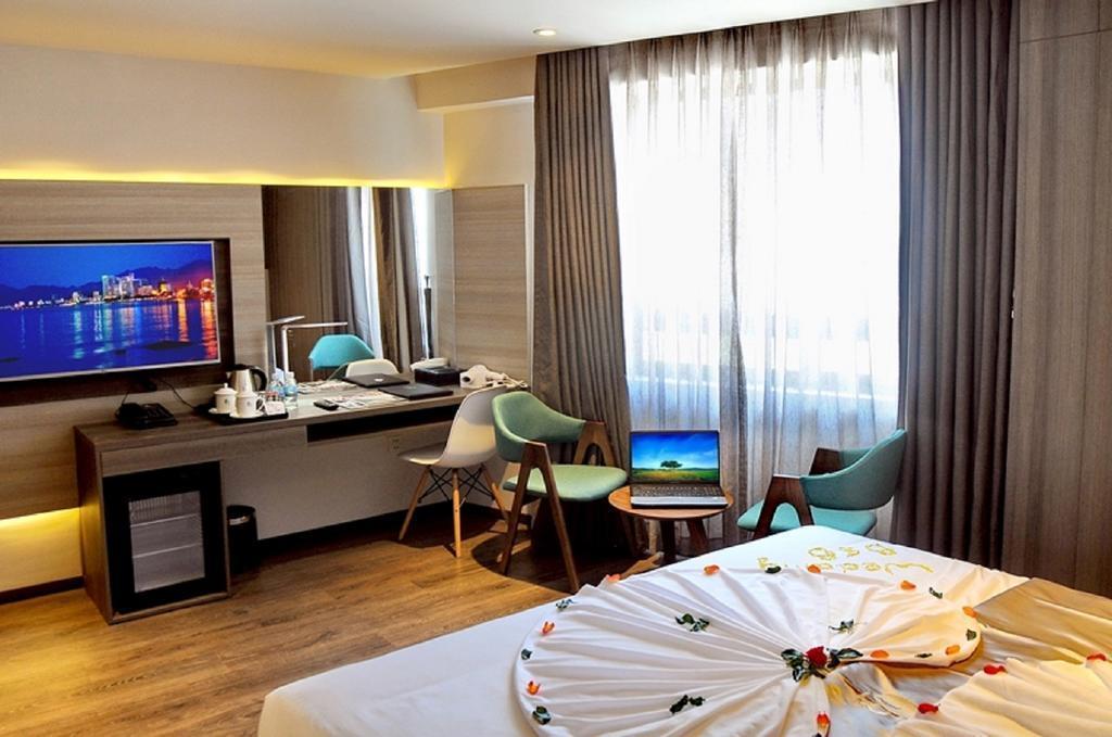 Фотографія B & B Hotel 3*