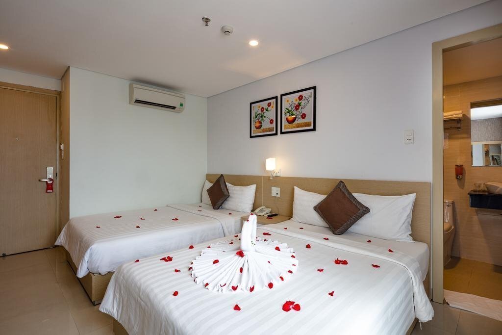 Фото Love Nha Trang Hotel 3*