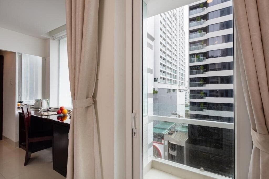 Изображение Azura Hotel Nha Trang 2*