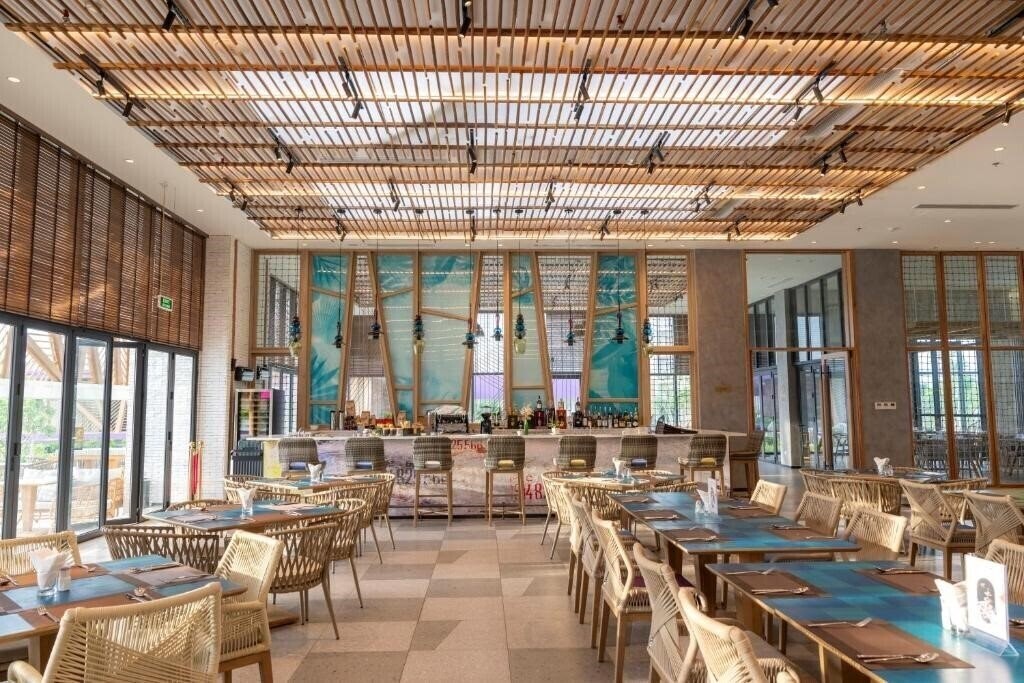 Картинка TTC Van Phong Bay Resort 5*