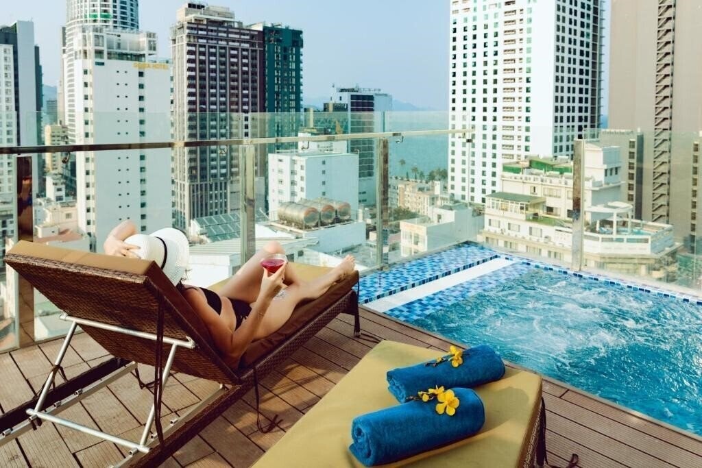 Отель Hermes Hotel Nha Trang 4*