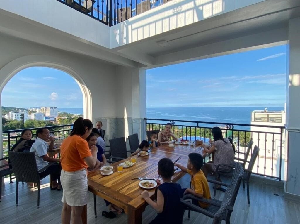 Obraz Rock Mila Phu Quoc Hotel 3*