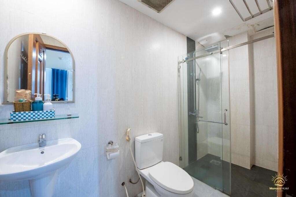 Фотографія Monaco Hotel Phu Quoc 3*