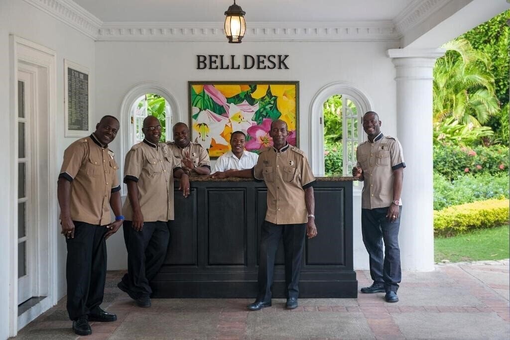 Зображення Half Moon Rose Hall 5*