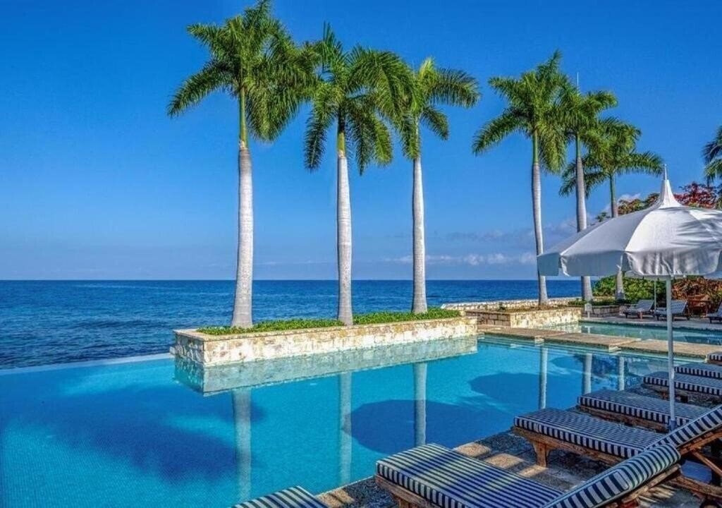 Zdjęcie Round Hill 5*