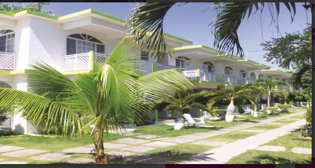 Фотографія Funholiday Beach Resort 3*