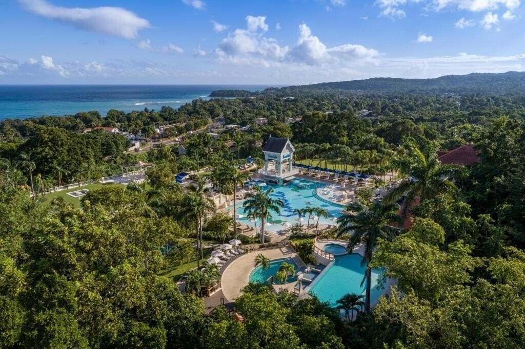 Картинка Sandals Grande Ocho Rios Beach Villa Resort 4*