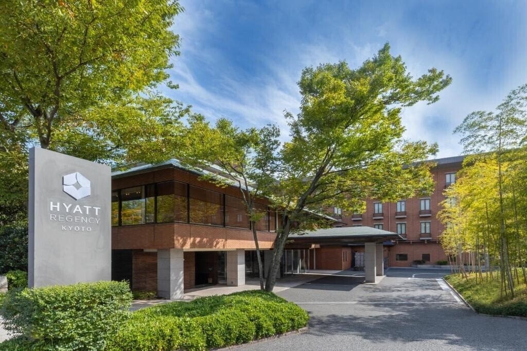 Отель Hyatt Regency Hotel Kyoto 5*