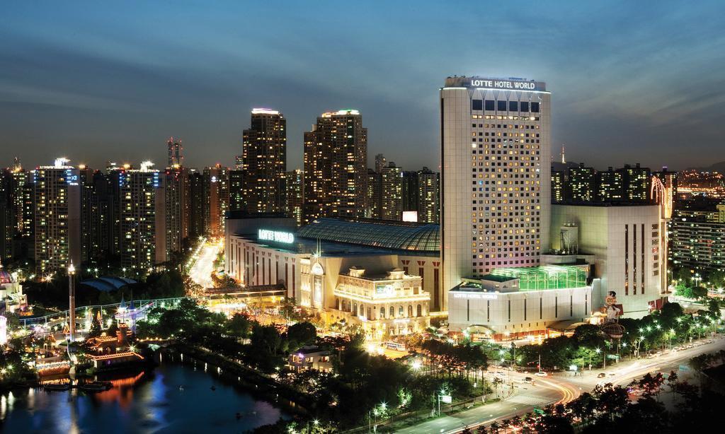 Готель Lotte World Gangnam 5*